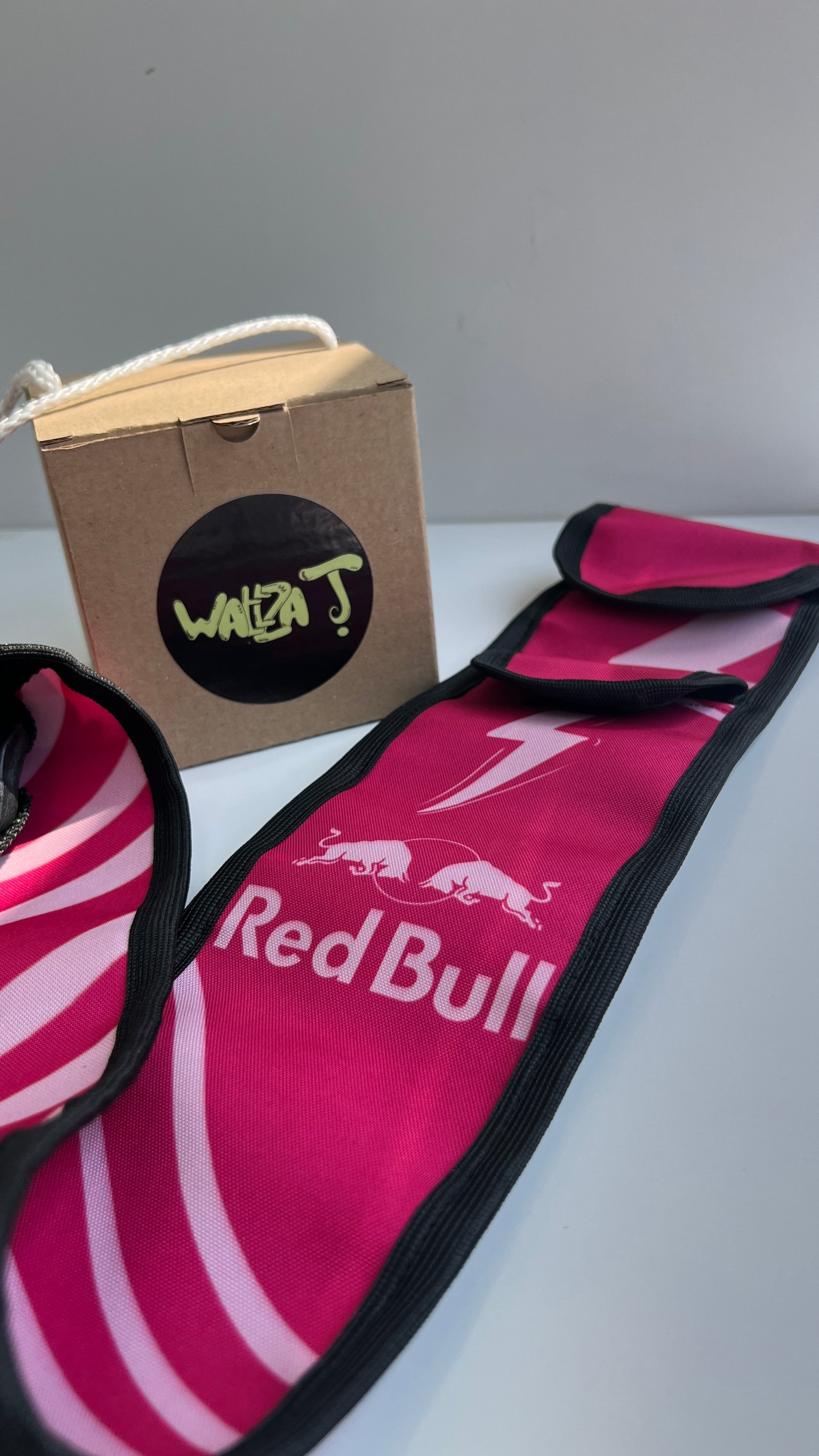 ريدبول النسخه الوردي